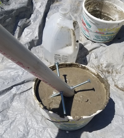 Insert the pvc pipes